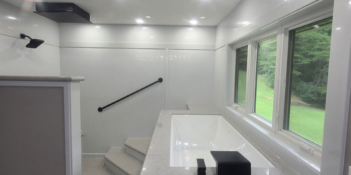 Tub Deck